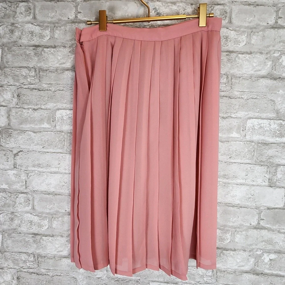 Diane von Furstenberg Vintage 80s Skirt Pink Pleated Vintage Midi 12